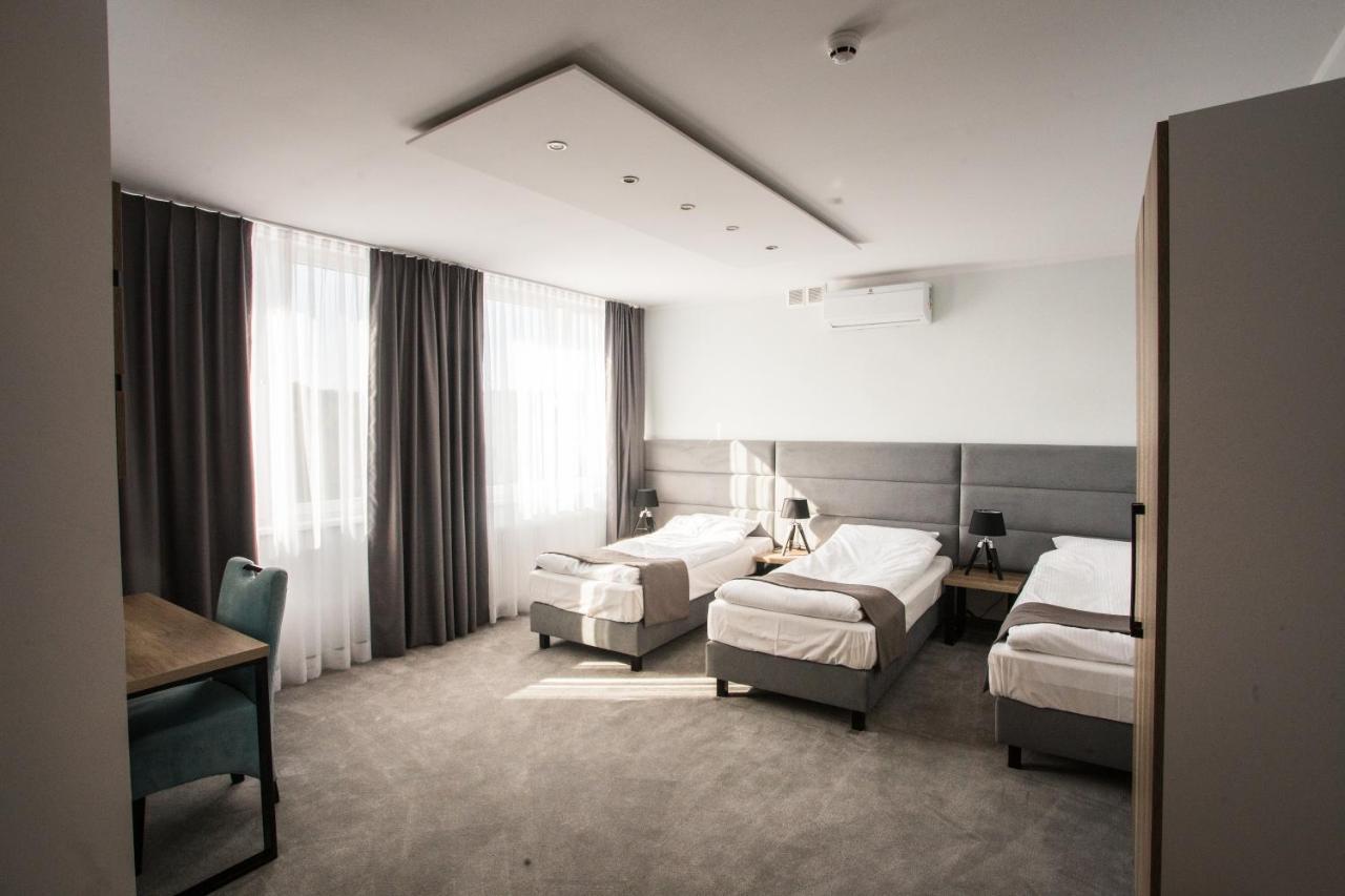Hotel Tiffany Nowe Miasto Lubawskie Exterior foto